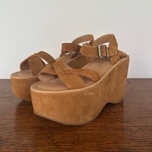 NWOT Kork-Ease  Suede Elysse Platform Sandals Size 6